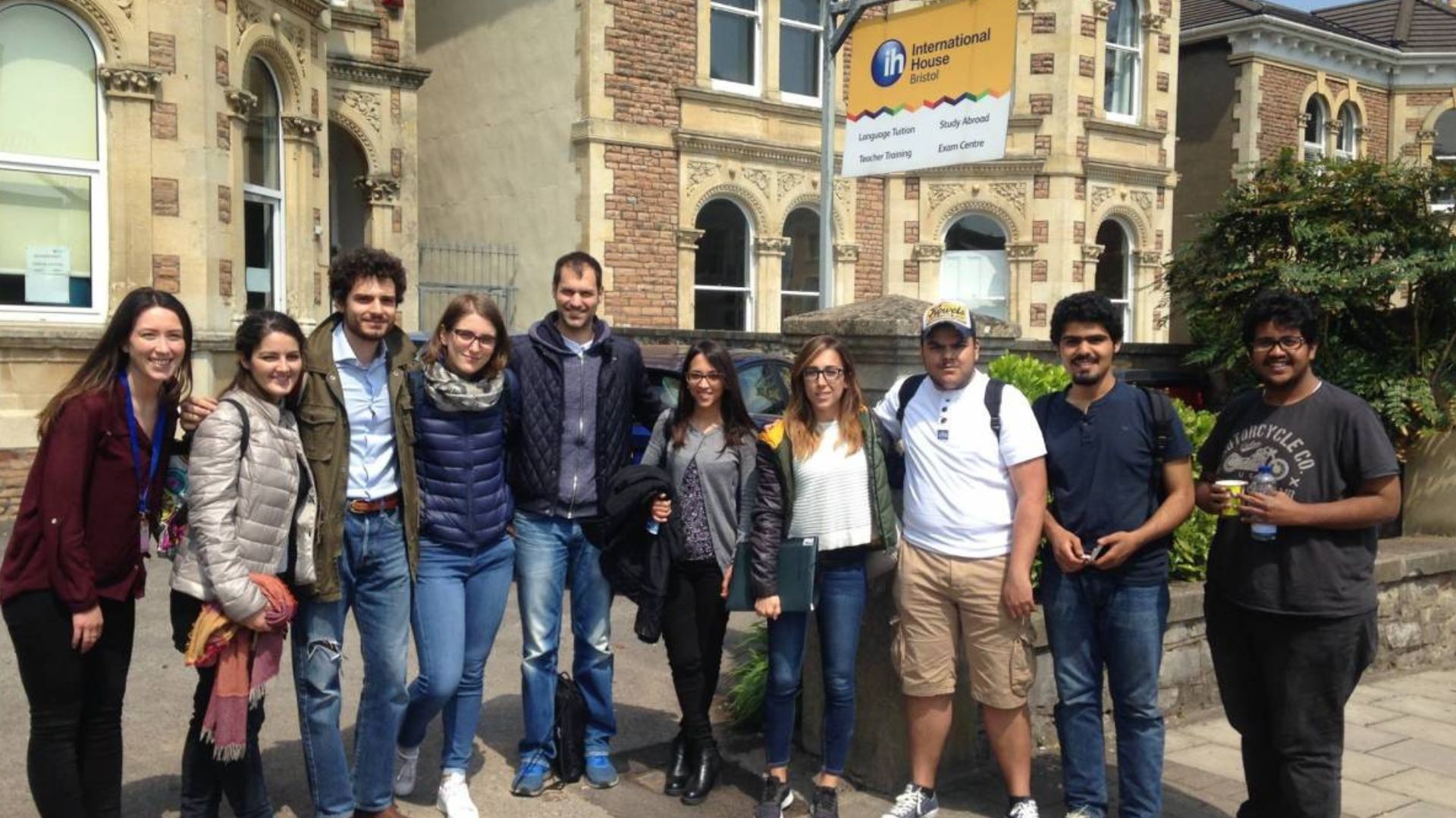 helkinvacanzestudio viaggistudioadulti standard bristolih 4