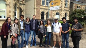 helkinvacanzestudio viaggistudioadulti standard bristolih 4