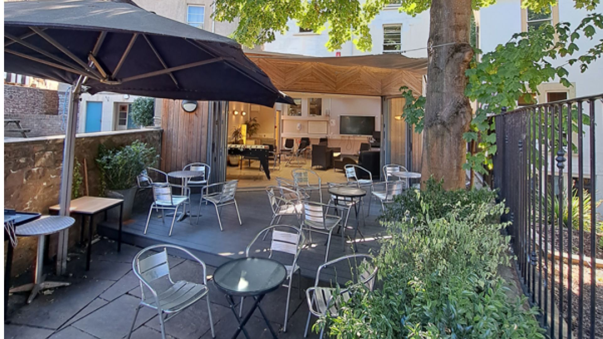 helkinvacanzestudio viaggistudioadulti standard bristolih 5