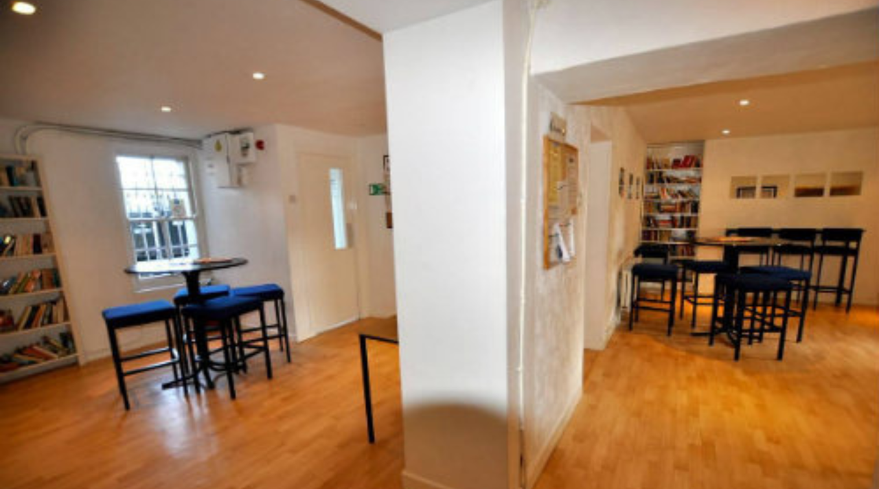 helkinvacanzestudio viaggistudioadulti standard bray 5