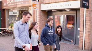 helkinvacanzestudio viaggistudioadulti standard cambridge 1