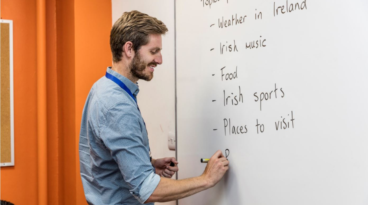 helkinvacanzestudio viaggistudioadulti standard dublinoces 1