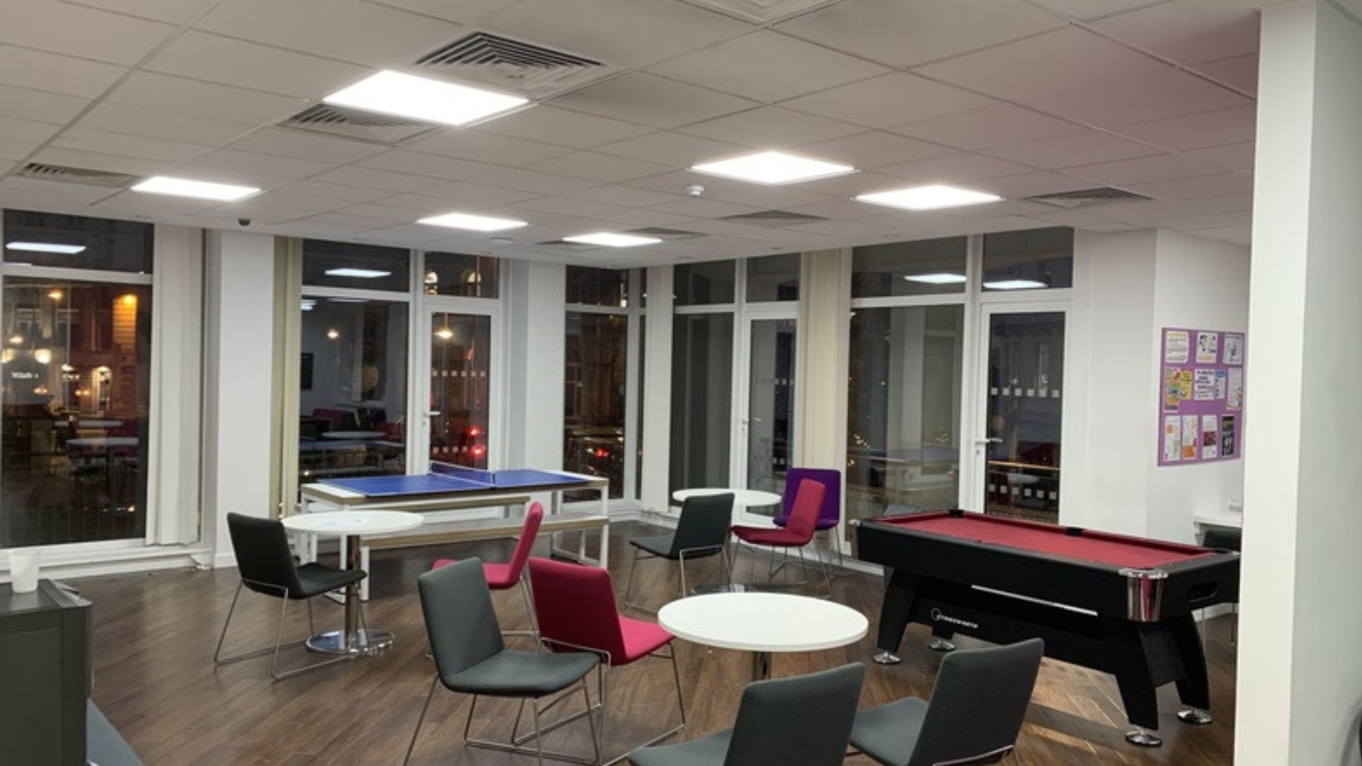 helkinvacanzestudio viaggistudioadulti standard liverpool 3