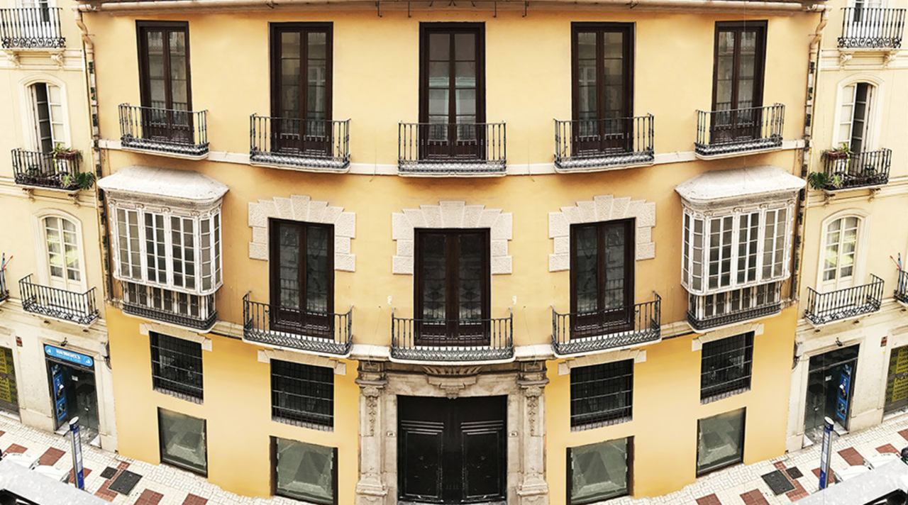 helkinvacanzestudio viaggistudioadulti standard malaga 1