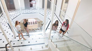 helkinvacanzestudio viaggistudioadulti standard malaga 5