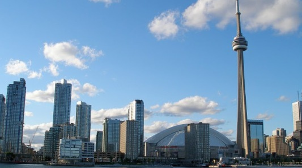 helkinvacanzestudio viaggistudioadulti standard torontolsi 1