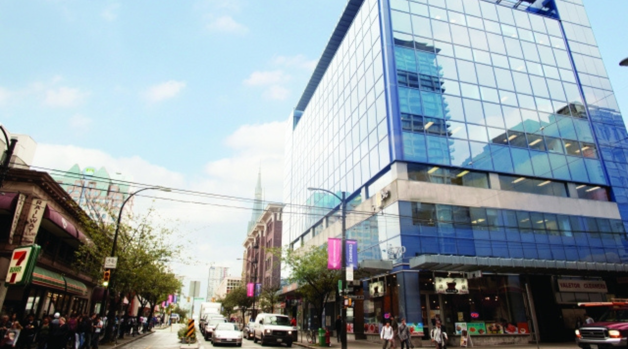 helkinvacanzestudio viaggistudioadulti standard vancouver 1