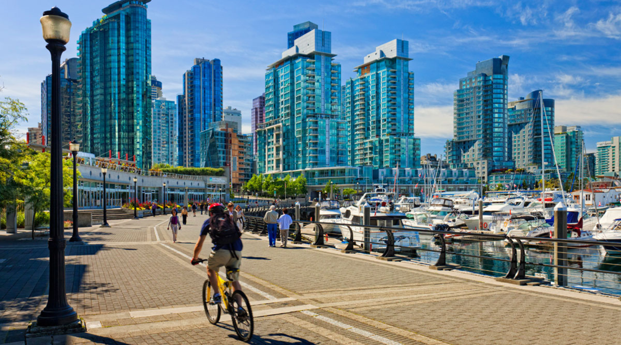 helkinvacanzestudio viaggistudioadulti standard vancouver 5