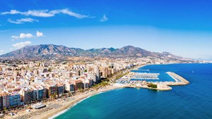 helkinvacanzestudio viaggistudioadulti standard marbella 4