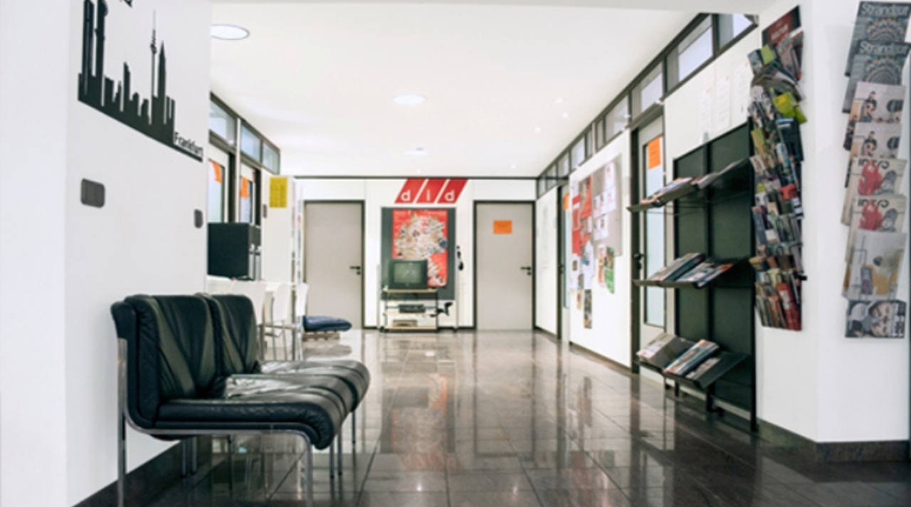 helkinvacanzestudio viaggistudioadulti standard francoforte 1