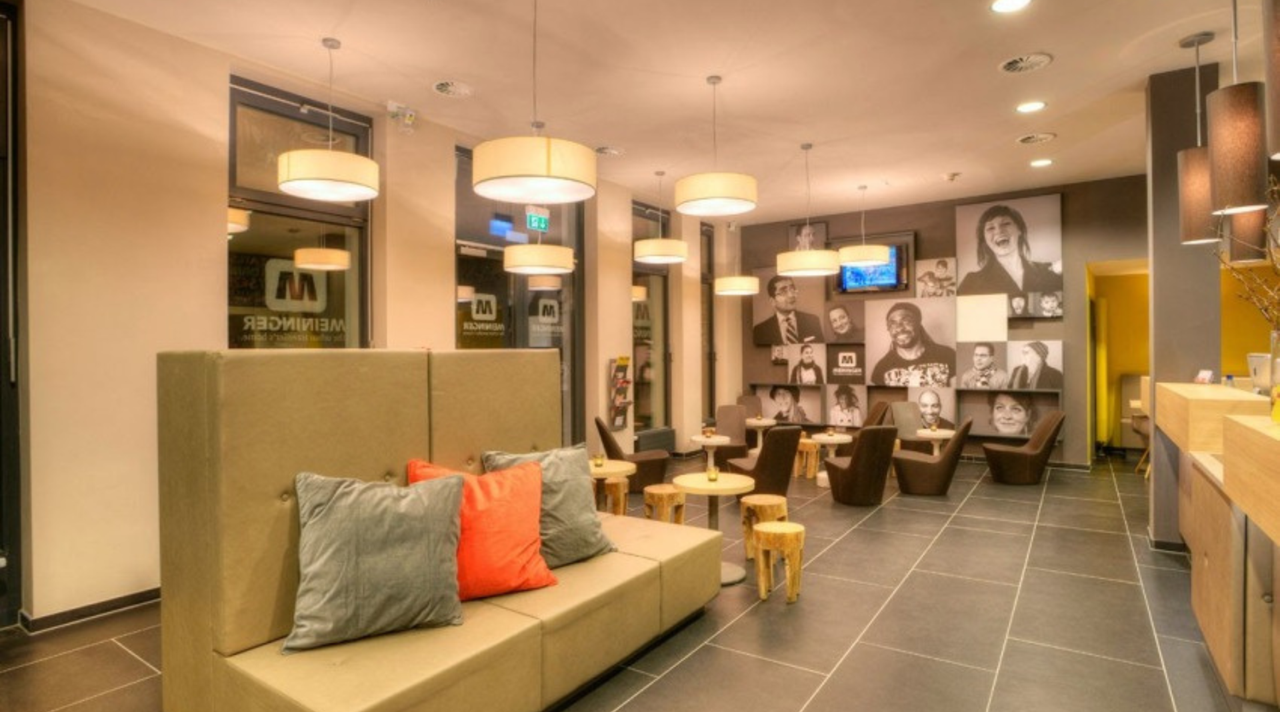 helkinvacanzestudio viaggistudioadulti standard francoforte 5