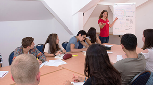 helkinvacanzestudio viaggistudioadulti standard monaco 3