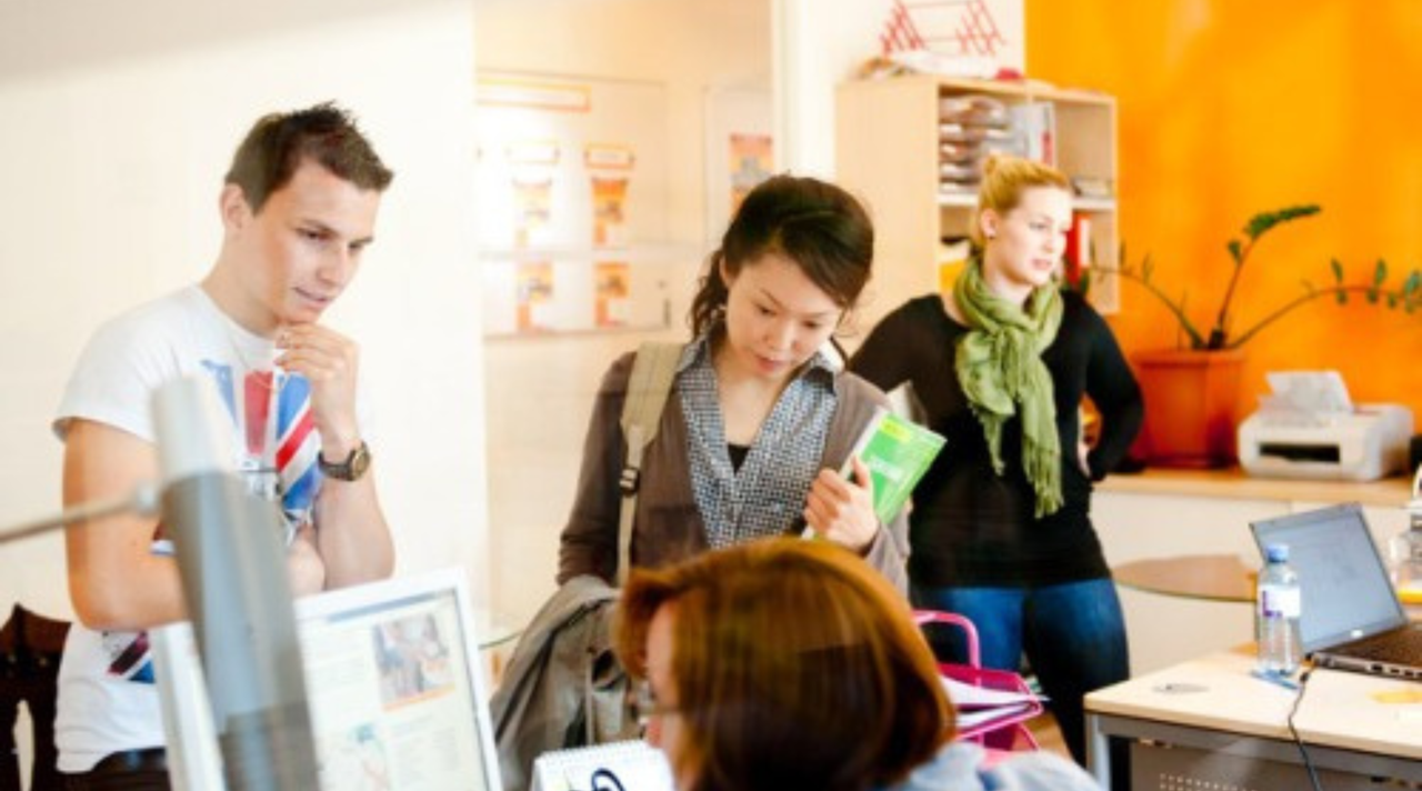 helkinvacanzestudio viaggistudioadulti standard vienna 2