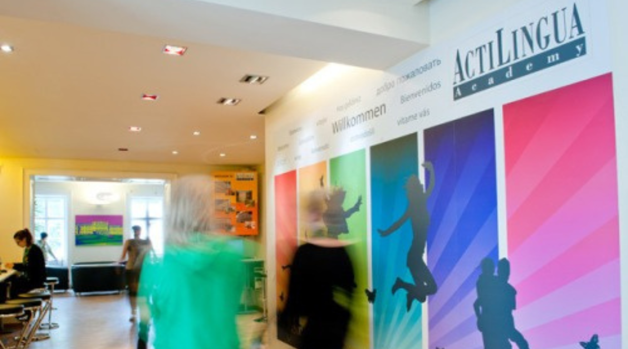 helkinvacanzestudio viaggistudioadulti standard vienna 4