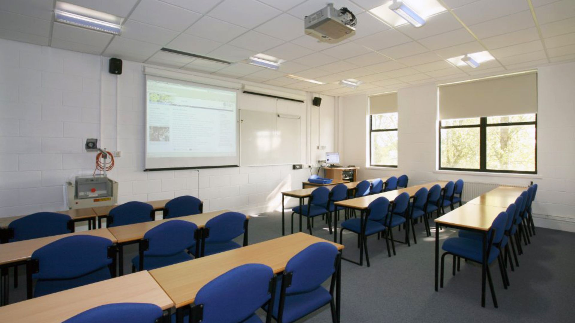 helkinvacanzestudio vacanzestudioindividuali bath 3