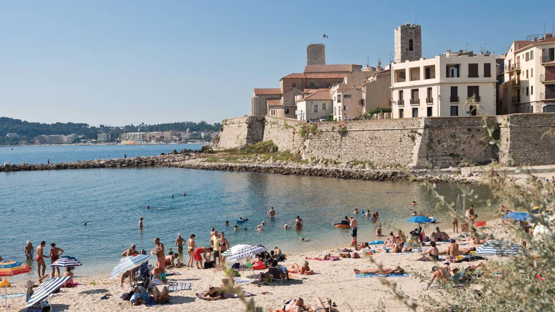 helkinvacanzestudio vacanzestudioindividuali antibes 5