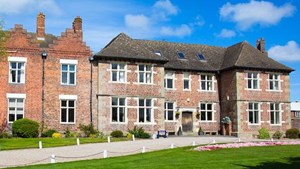 helkinvacanzestudio viaggistudioadulti familyprogram moretonhall 4