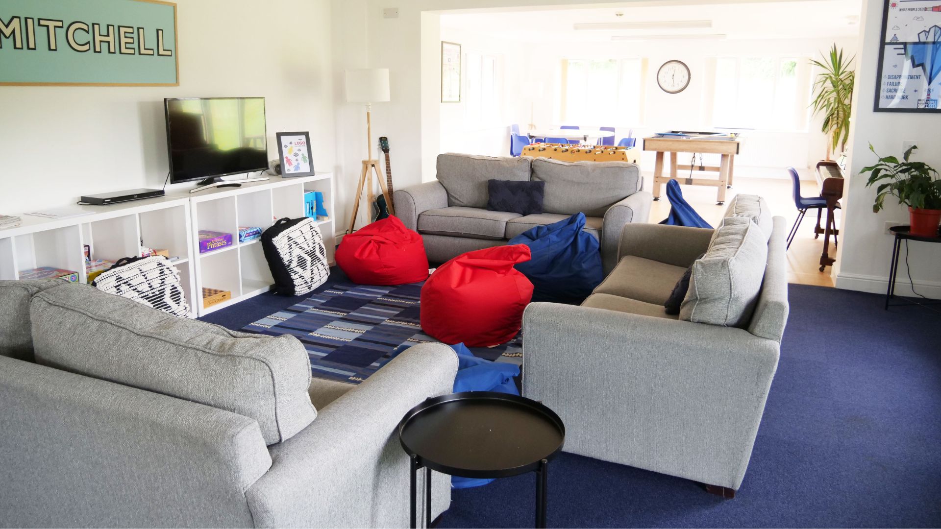 helkinvacanzestudio viaggistudioadulti familyprogram moretonhall