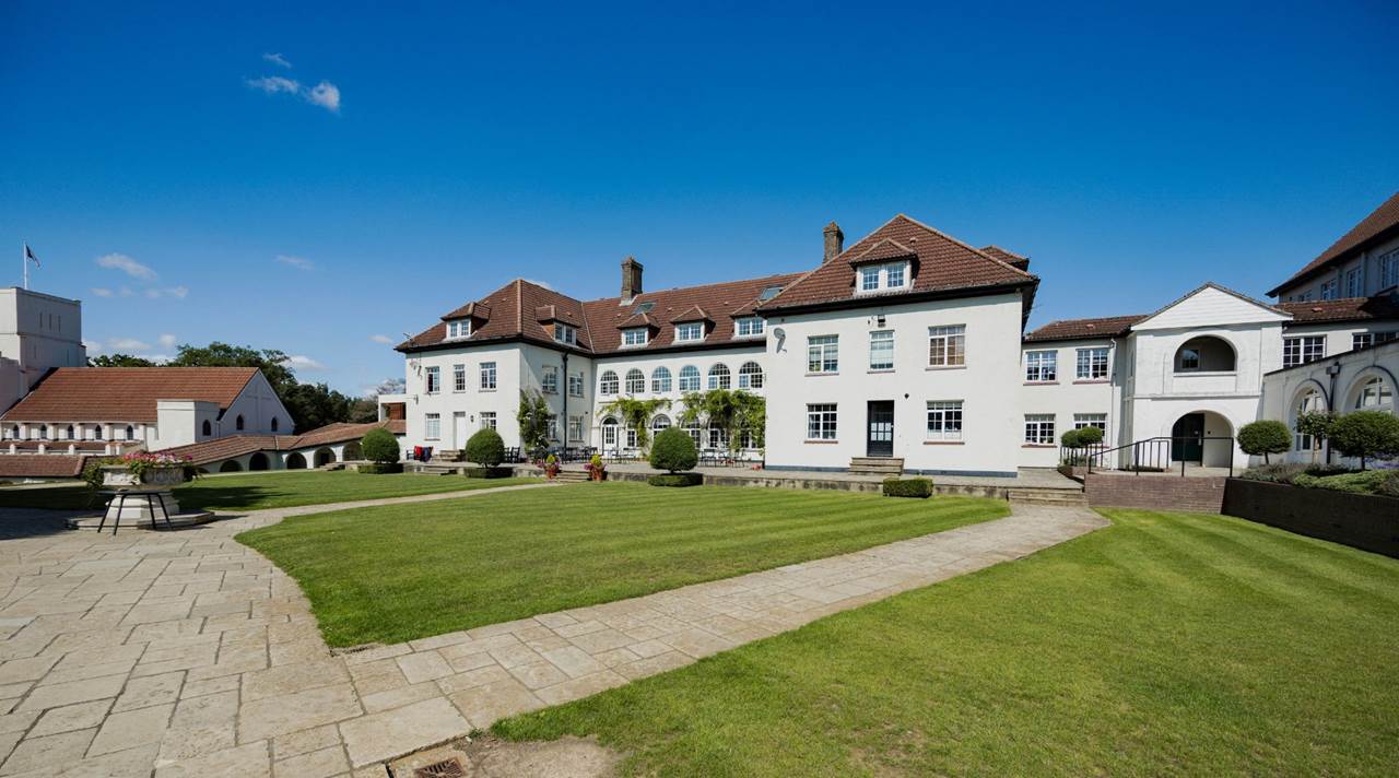 helkinvacanzestudio vacanzestudioindividuali sporthobby newbury 1