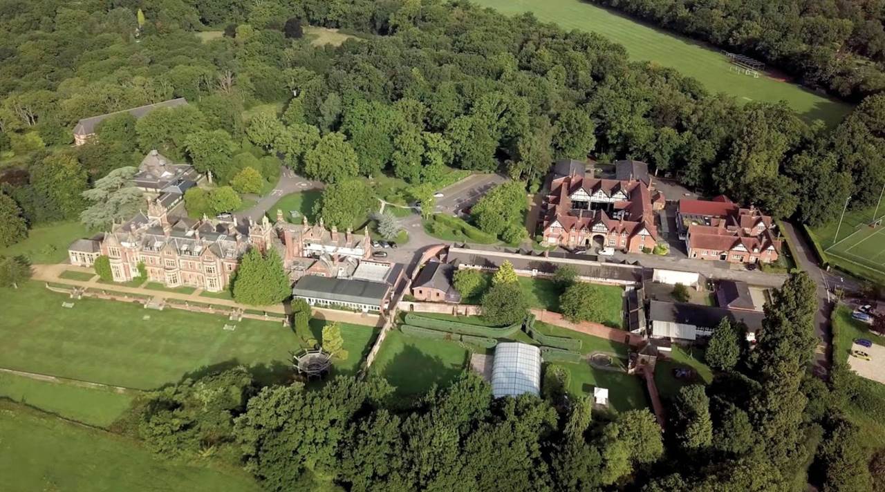 helkinvacanzestudio vacanzestudioindividuali frensham 3