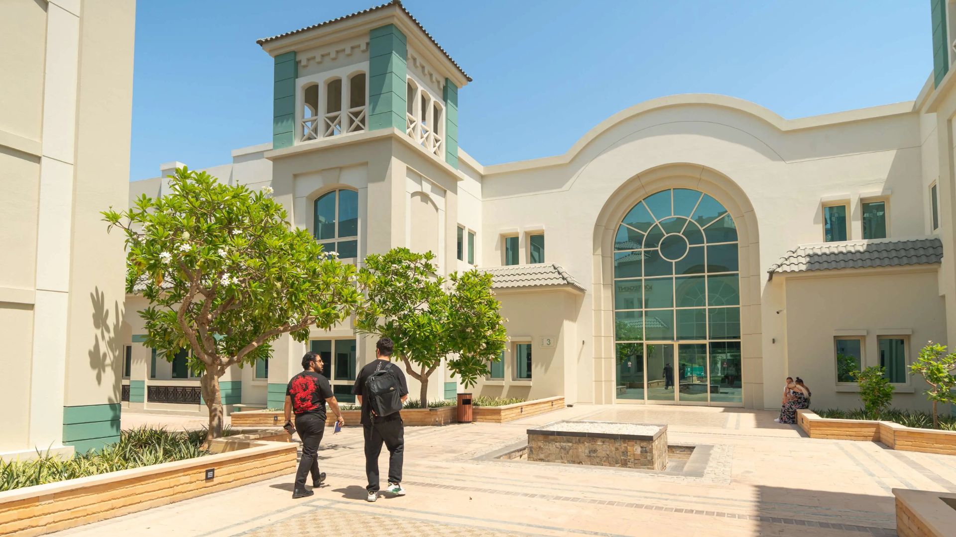 helkinvacanzestudio viaggistudioadulti standard dubai 5