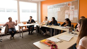 helkinvacanzestudio viaggistudioadulti standard montreal 3