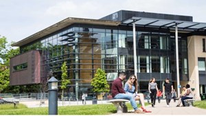 helkinvacanzestudio vacanzastudiogruppo leeds 1