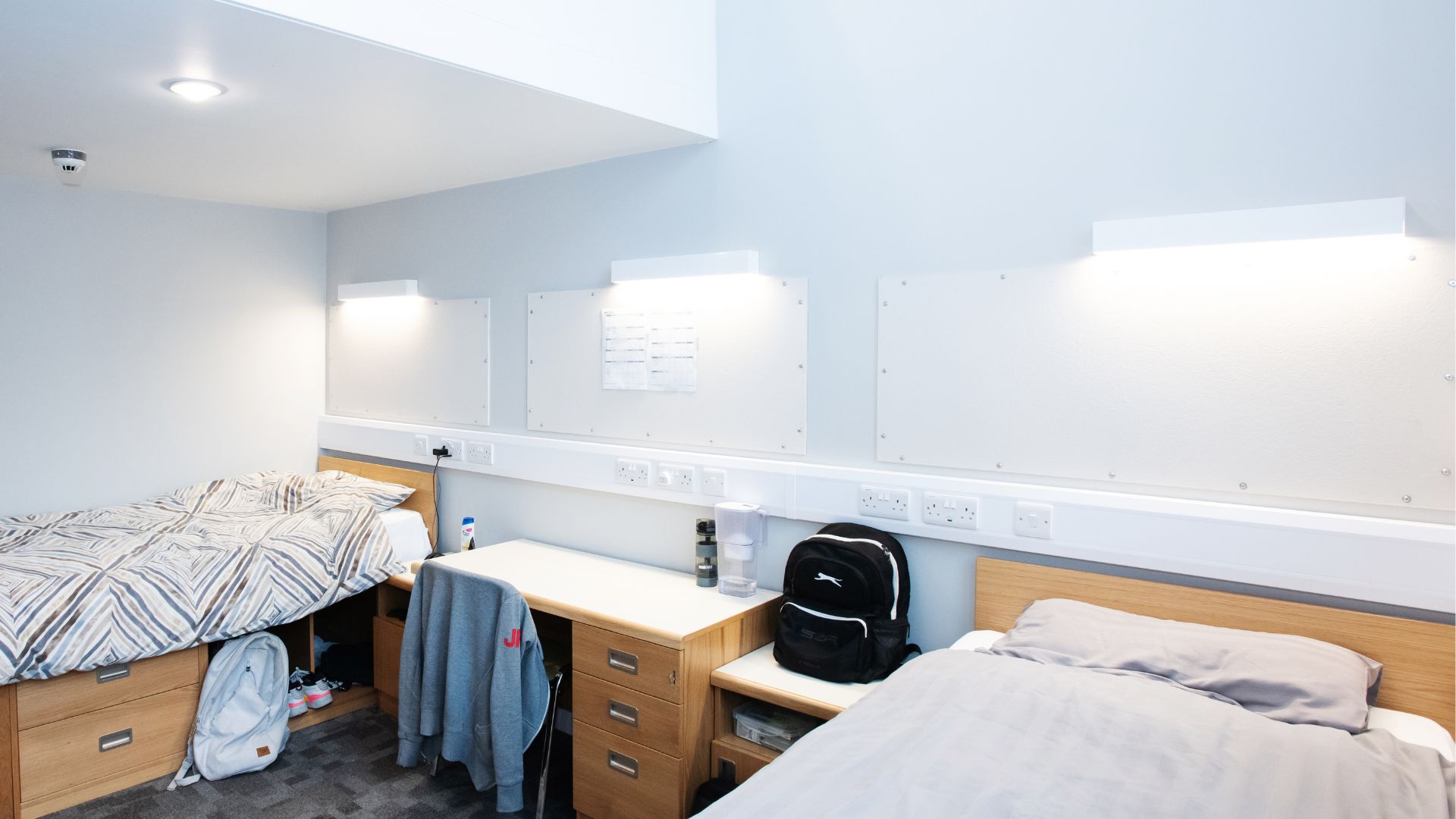 helkinvacanzestudio vacanzastudiogruppo manchester 2