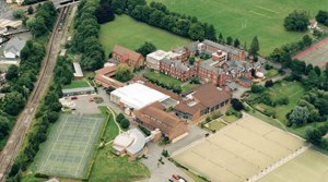 helkinvacanzestudio vacanzastudiogruppo cheltenham 2