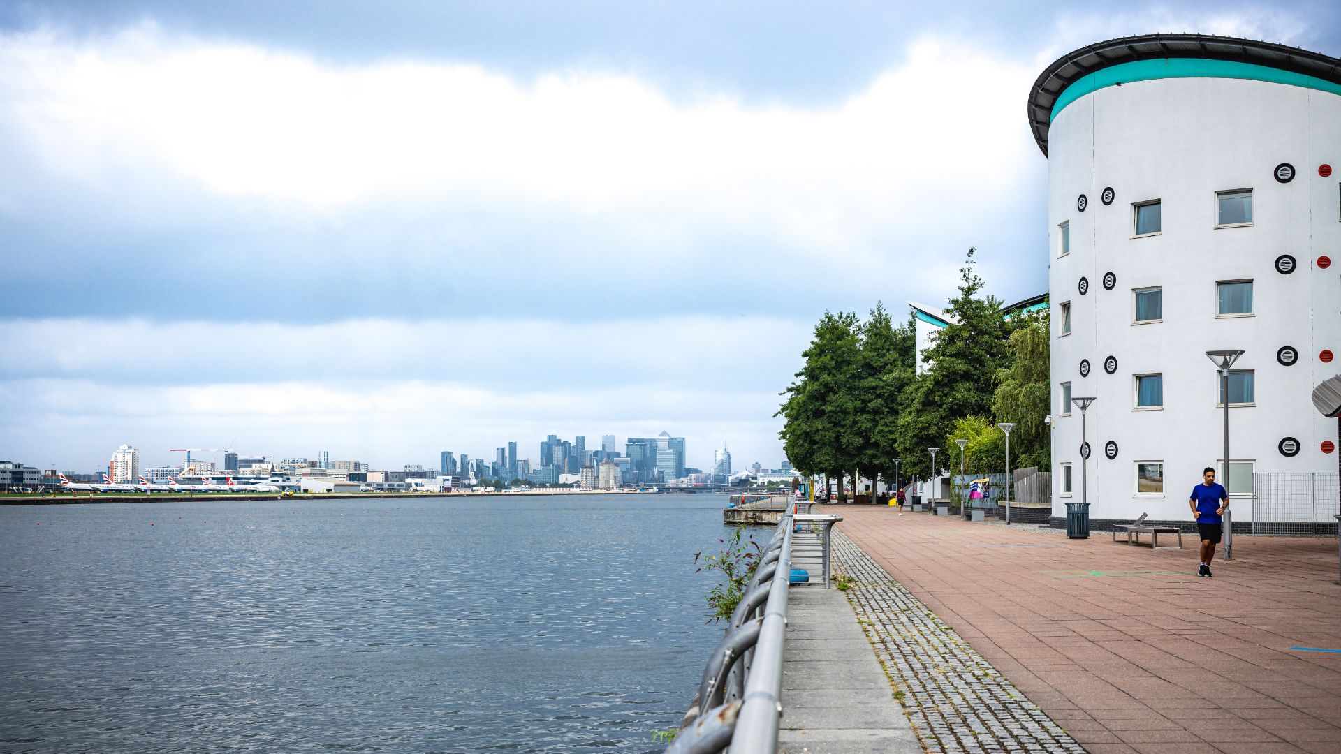 helkinvacanzestudio vacanzastudiogruppo londradocklands 5