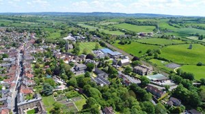 helkinvacanzestudio vacanzastudiogruppo bruton 5