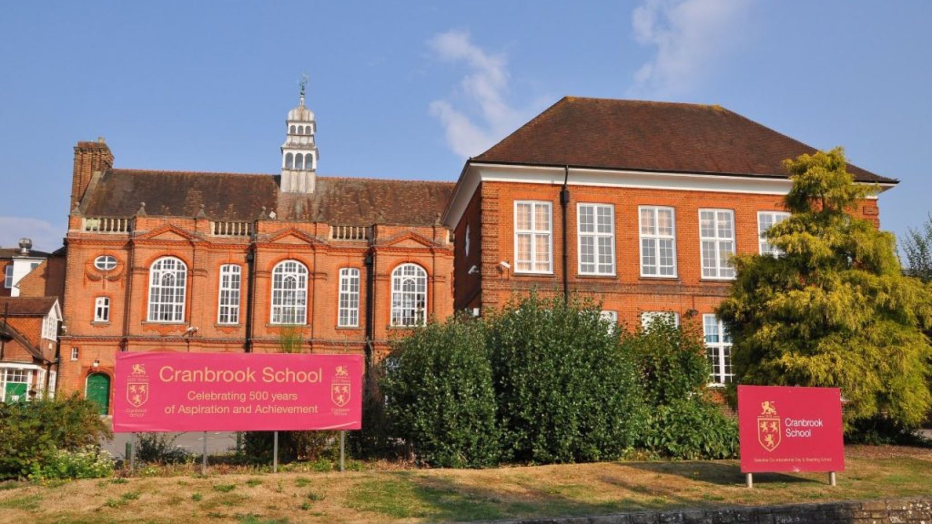 helkinvacanzestudio vacanzastudiogruppo cranbrook 1