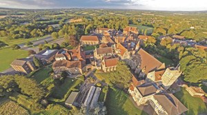 helkinvacanzestudio vacanzastudiogruppo mayfield 3