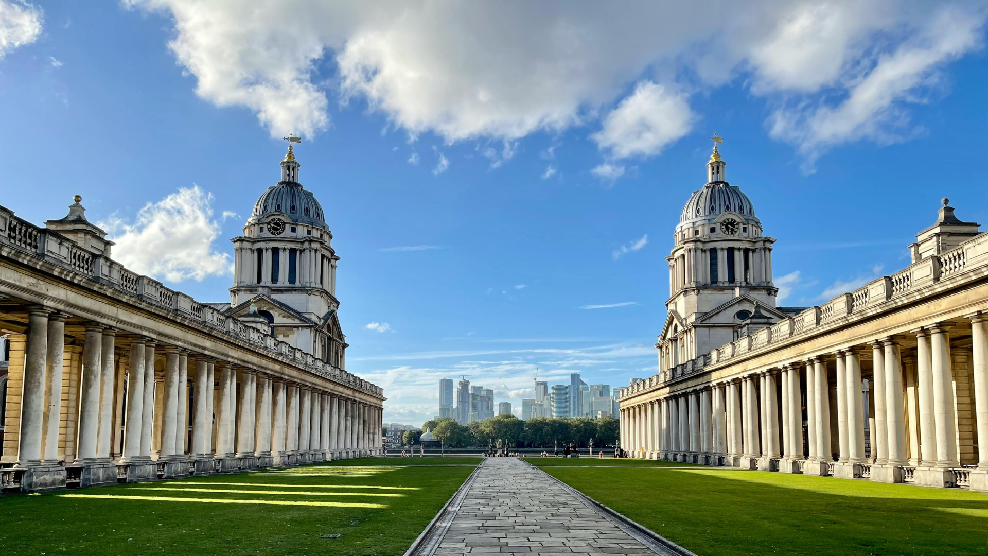 helkinvacanzestudio header 1