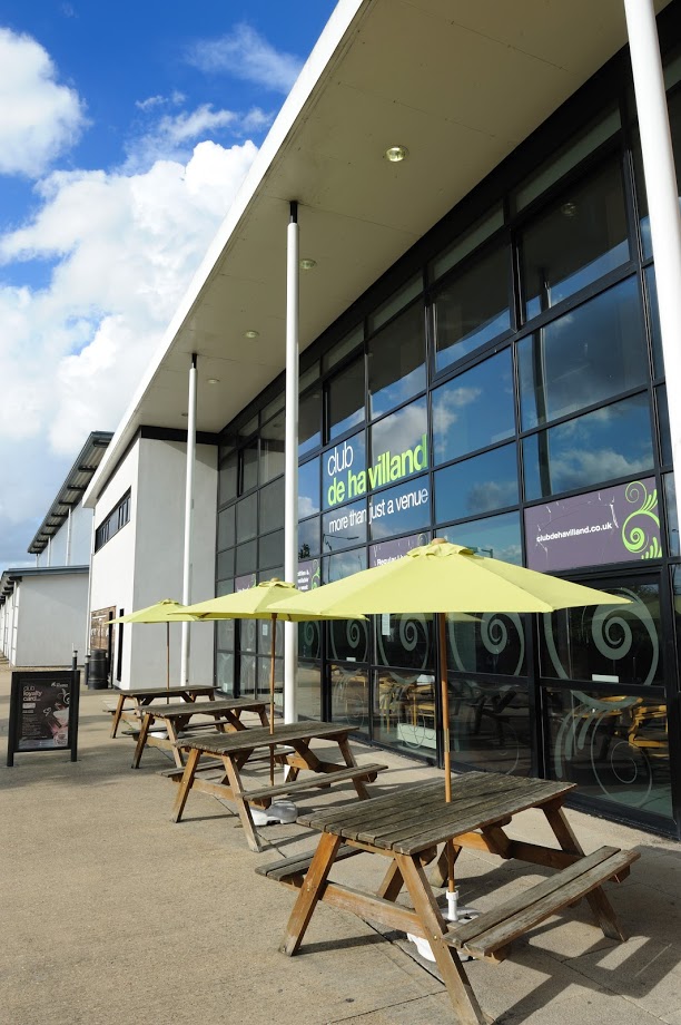 Club Patio and Benches havilland campus