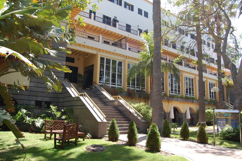 ESCUELA SANTA BRIGIDA ESTERNO