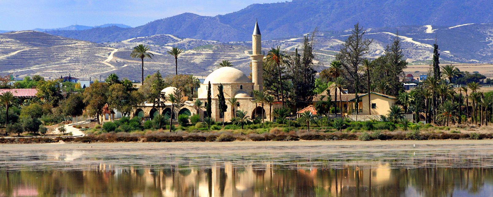 Escursione mezza giornata: Lago Salato, Moschea Hala Sultan Tekke e Chiesa di San Lazzaro