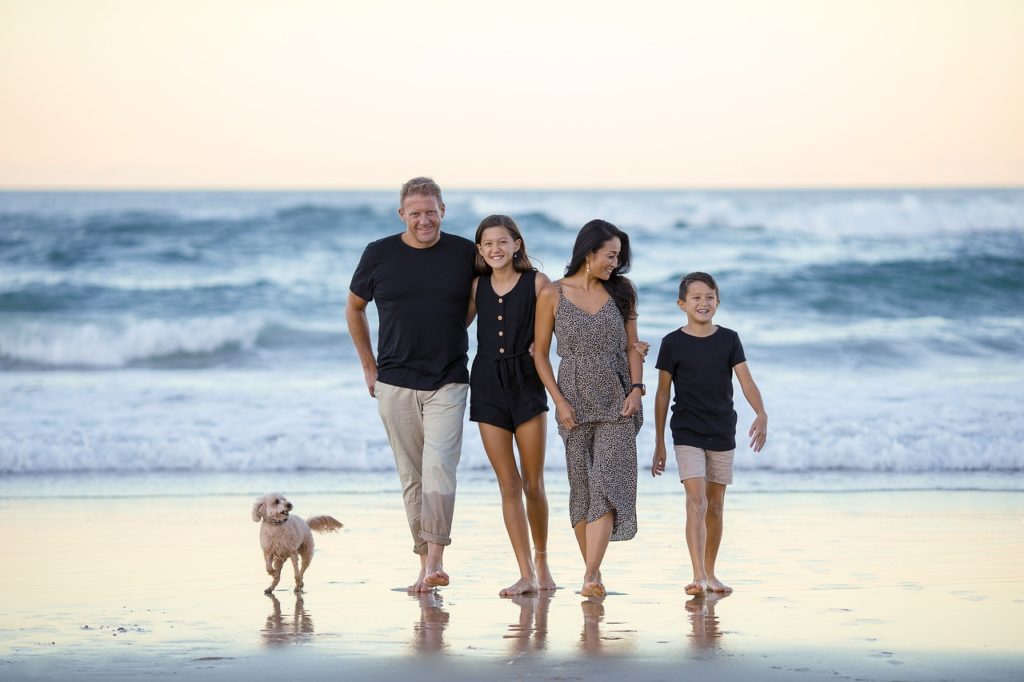 Host family sulla spiaggia